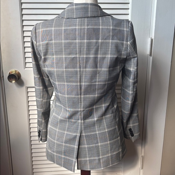 H&M size 10 women’s blazer - Picture 3 of 10